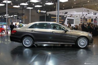 2014款奔驰E级外观