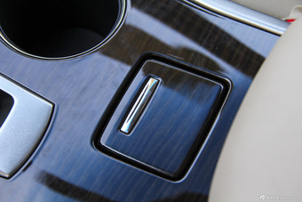 2013款天籁2.0L XL舒适版