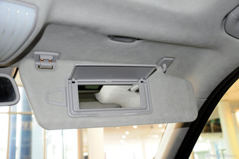 2012款奔驰E级实拍