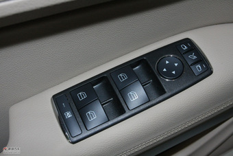 奔驰E260 CGI Coupe 时尚型