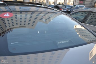 2011款天籁公爵外观细节