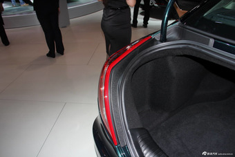 2016北京车展实拍：捷豹XJL