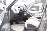 C4毕加索发动机、底盘及后备箱