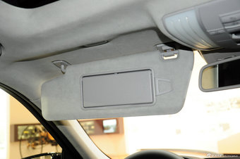 2012款奔驰E级实拍