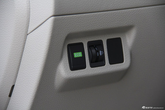 2012款轩逸1.8XL自动豪华版