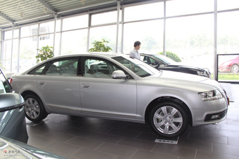 2010款奥迪A6L 2.4舒适型