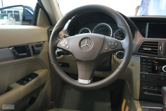 奔驰E260 CGI Coupe 时尚型