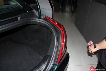 2016北京车展实拍：捷豹XJL