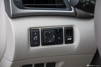 2012款轩逸1.8XL自动豪华版