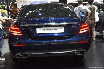全新奔驰E级长轴距车型北京车展首发