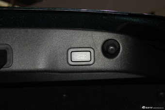 2016北京车展实拍：捷豹XJL