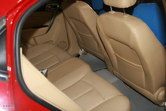 2010款奇瑞A3上市现场图