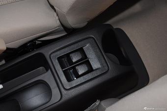2014款启辰R30 1.2L手动优享版