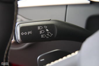  2010 Audi A5Coup é 2.0T style interior