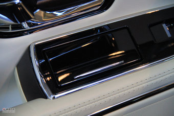 2012款捷豹XJL到店实拍