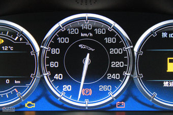 2012款捷豹XJL到店实拍