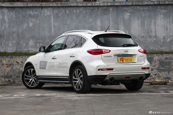 2015款英菲尼迪QX50 2.5L自动尊享版