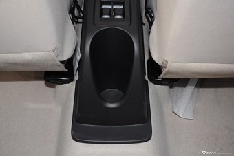 2014款启辰R30 1.2L手动优享版