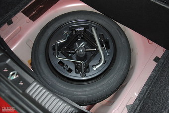 2011款博悦1.4T120马力自动时尚版图片