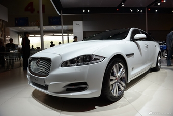 2014年第12届广州国际车展 图为：捷豹XJL剑桥限量版