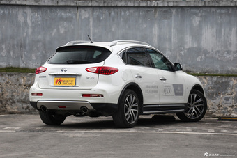 2015款英菲尼迪QX50 2.5L自动尊享版