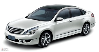 2011款天籁碧玉黑