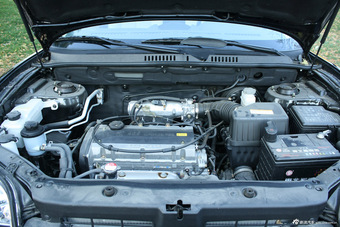 2012款经典圣达菲2.0L手动汽油天窗版图片