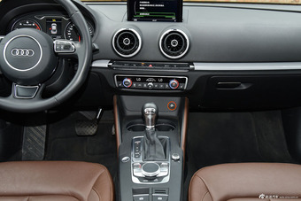 2014奥迪A3 Limousine 35TFSI自动舒适型