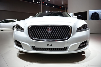2014年第12届广州国际车展 图为：捷豹XJL剑桥限量版