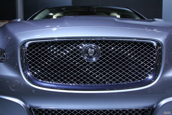 捷豹XJ全景商务车