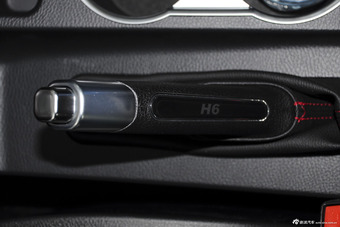 2015款哈弗H6运动版1.5T手动两驱尊贵型