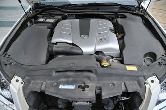 4.3升V8发动机