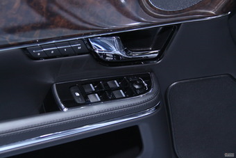 捷豹XJ全景商务车