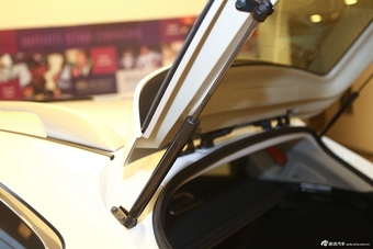 2013款英菲尼迪QX50 2.5L两驱优雅版