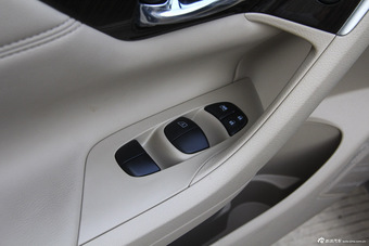 2013款天籁2.0L XL舒适版