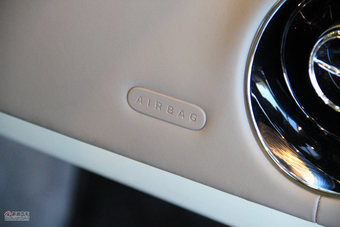 2012款捷豹XJL到店实拍