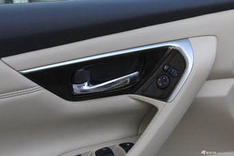 2013款天籁2.0L XL舒适版