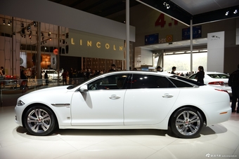 2014年第12届广州国际车展 图为：捷豹XJL剑桥限量版