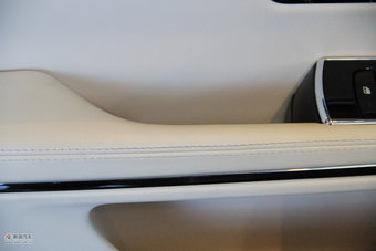 2012款捷豹XJL到店实拍