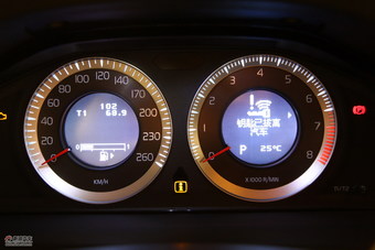 2011款沃尔沃S80L T6
