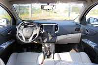 2014款东风风神A30 1.5L手动智驱尊尚型