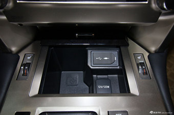 2015款雷克萨斯GX 4.0L自动400豪华版