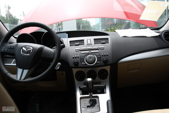 2010款Mazda3两厢1.6L自动豪华型图片