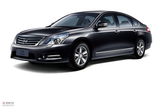 2011款天籁碧玉黑