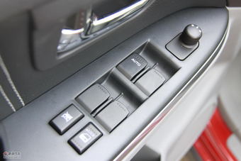2011款天语SX4两厢内饰及细节