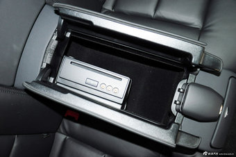 2012款奔驰E级实拍