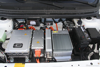 2015款北汽新能源EV200轻享版
