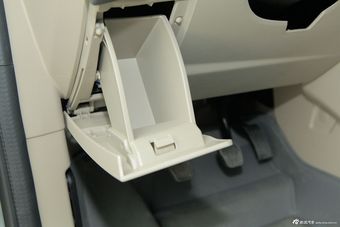 2012款福克斯两厢1.6L手动风尚型
