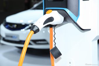 吉利帝豪EV