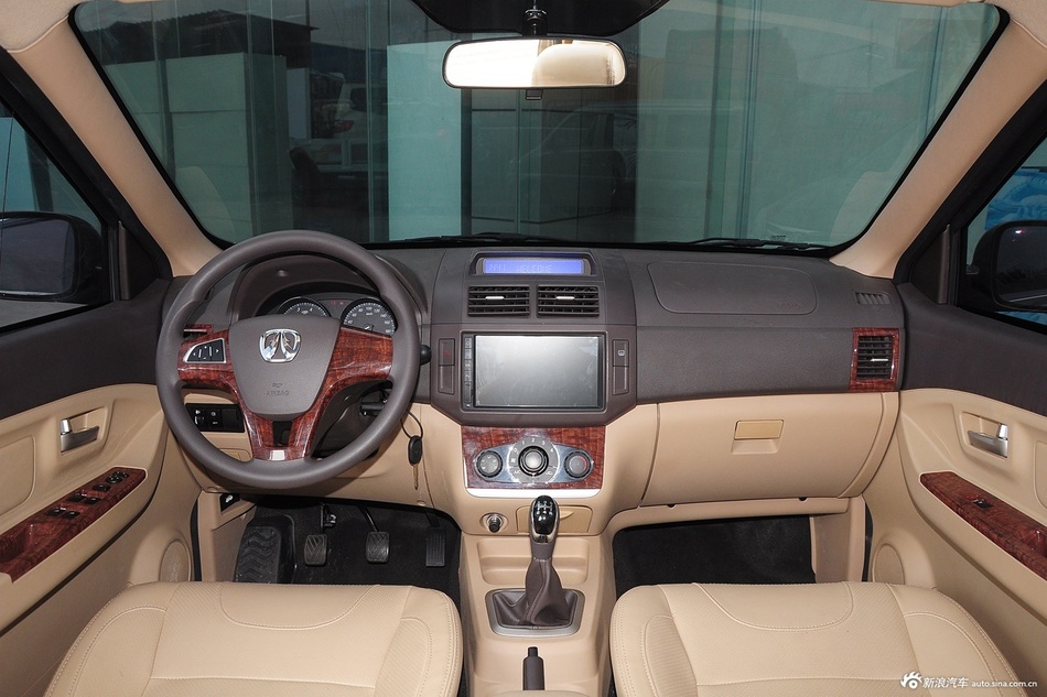 2015款北汽威旺M30舒适型